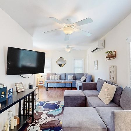 Oak Bluffs Cottage Екстер'єр фото